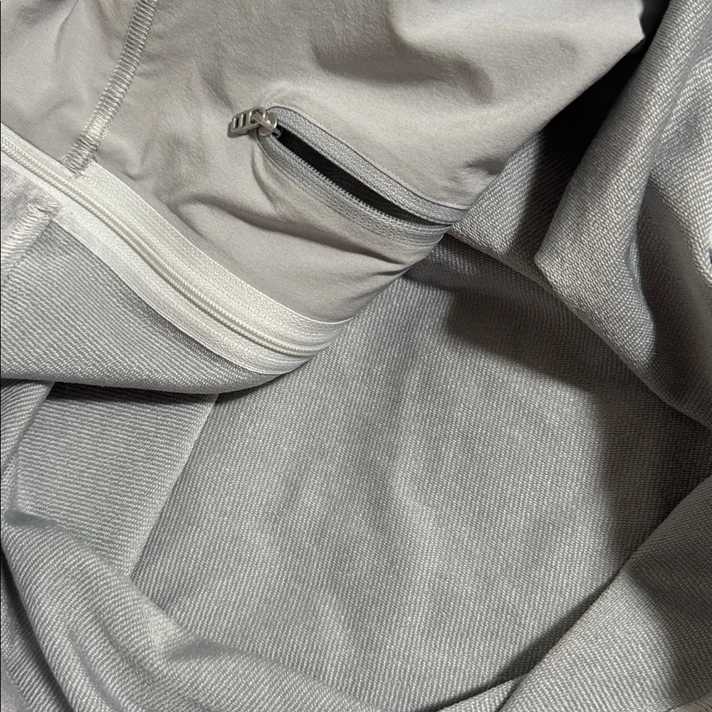 Lululemon sweatshirt - Picture 8 of 9